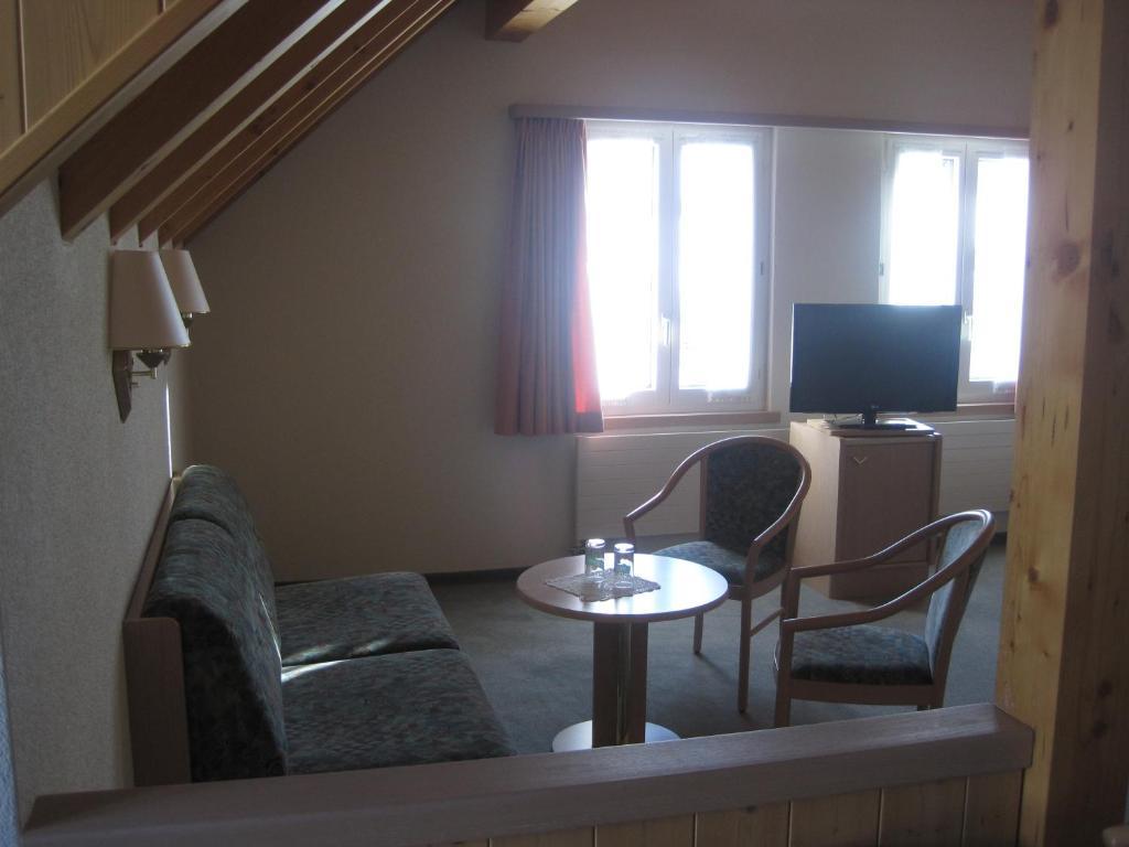 Hotel Des Alpes Realp Zimmer foto